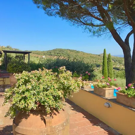 Villa Tuscan Elegance By The Sea *